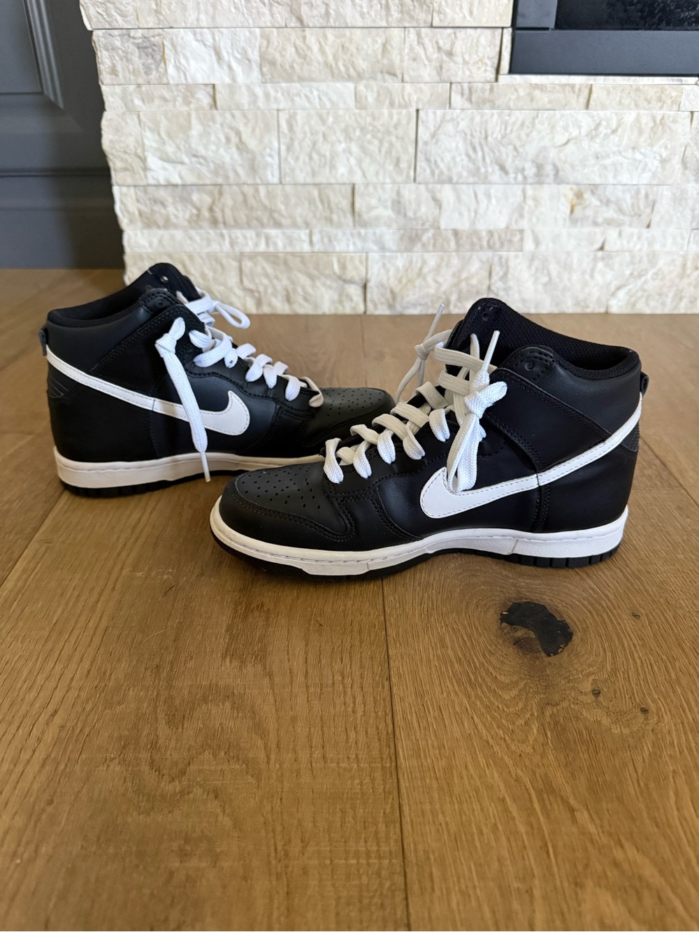Nike Dunks - High Top Sneakers